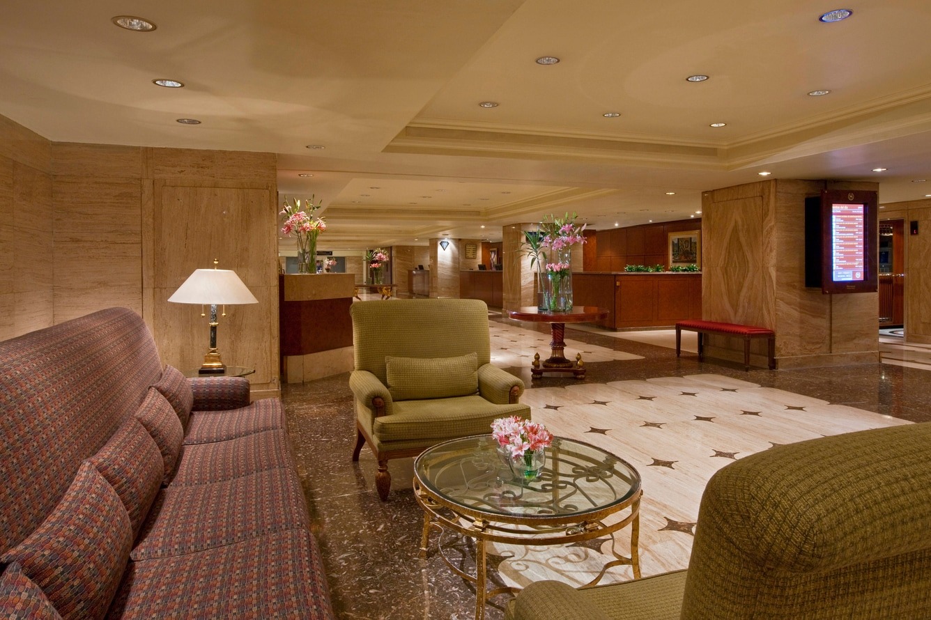 mexis-lobby-7322-hor-clsc